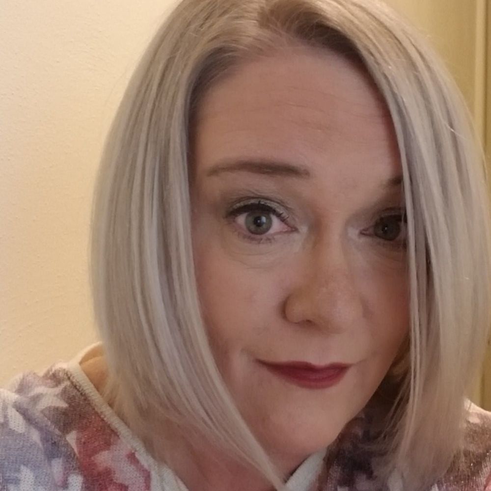 Meet your Posher, Stacy